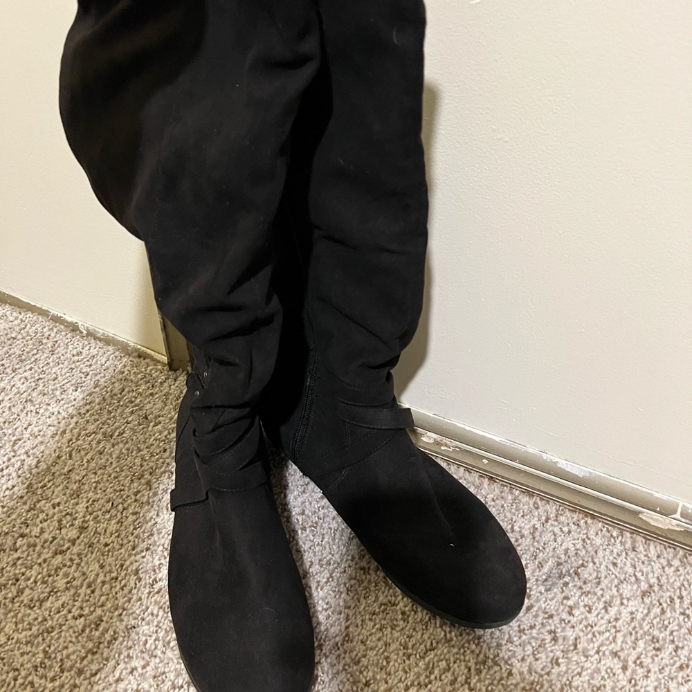 Simply Styled Black Over the Knee Boots Polished Finish